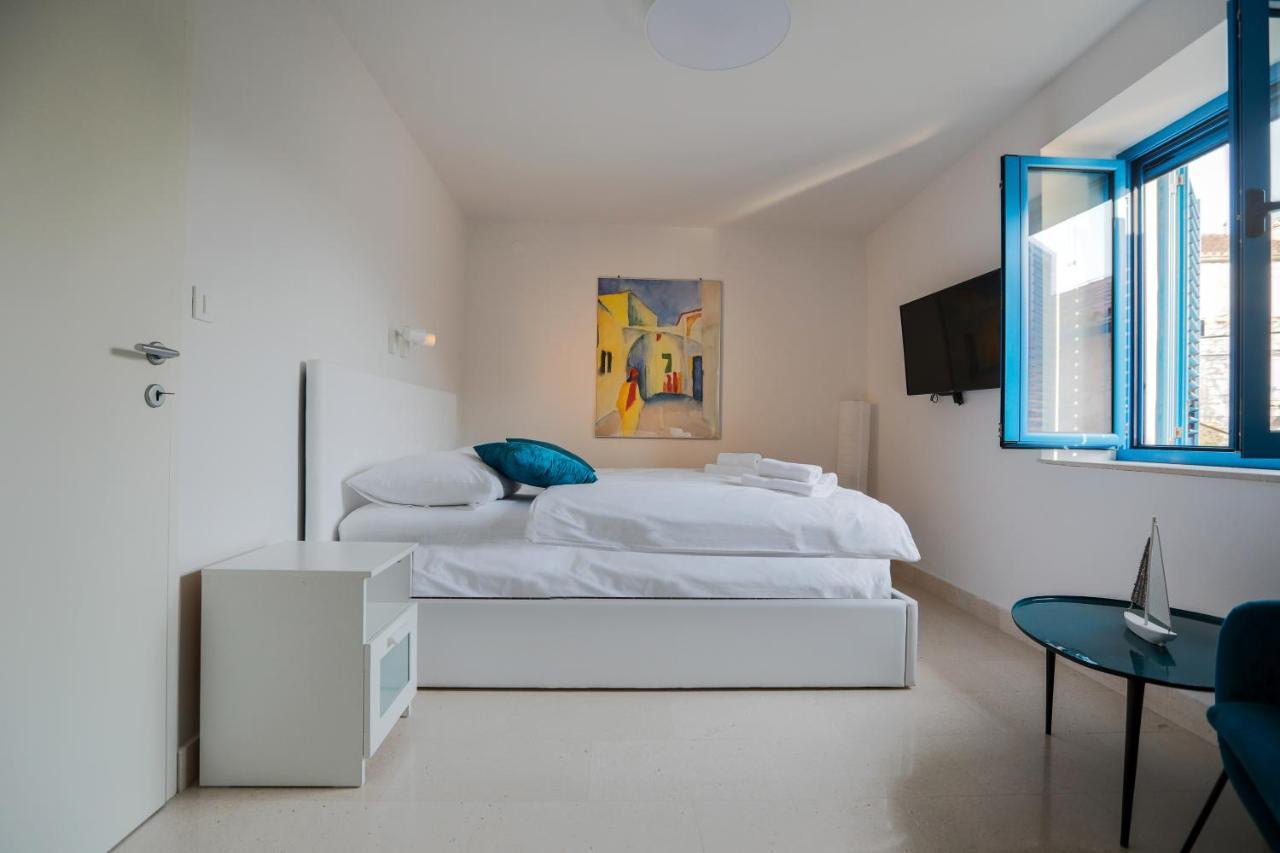 Hvar Old Dalmatian House Junior Suite - Deck 3 Hvar Town Dış mekan fotoğraf